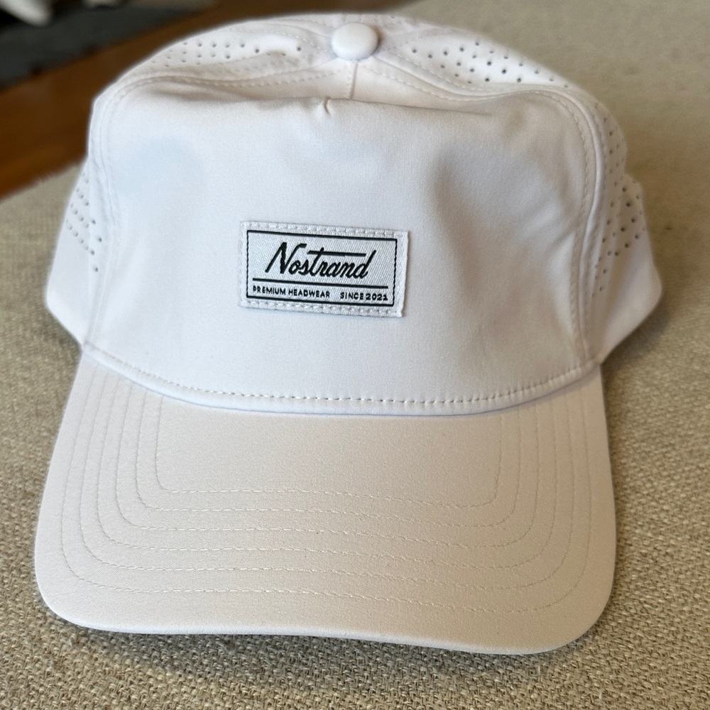Nostrand White Cap